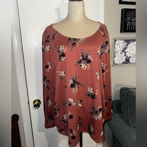Women’s floral top by Melloday